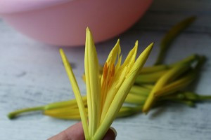 凉拌木耳黄花菜