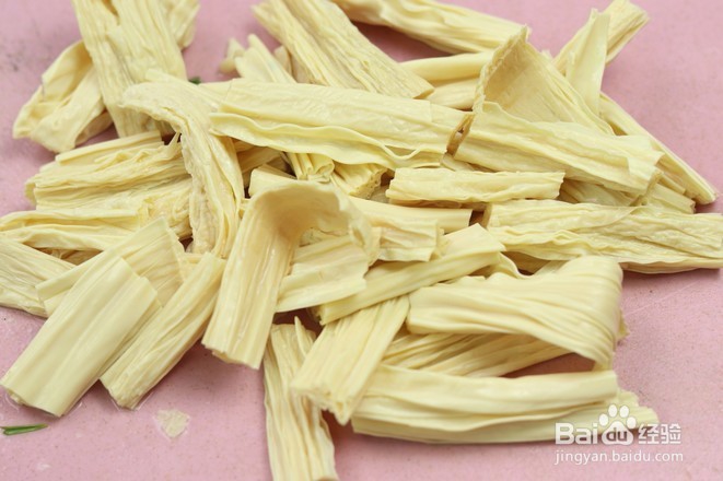 营养美味的木耳炒腐竹
