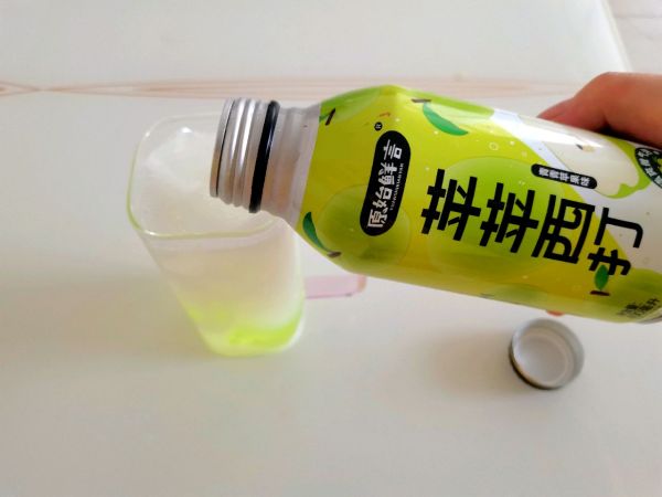 苹果果冻酸奶气泡水