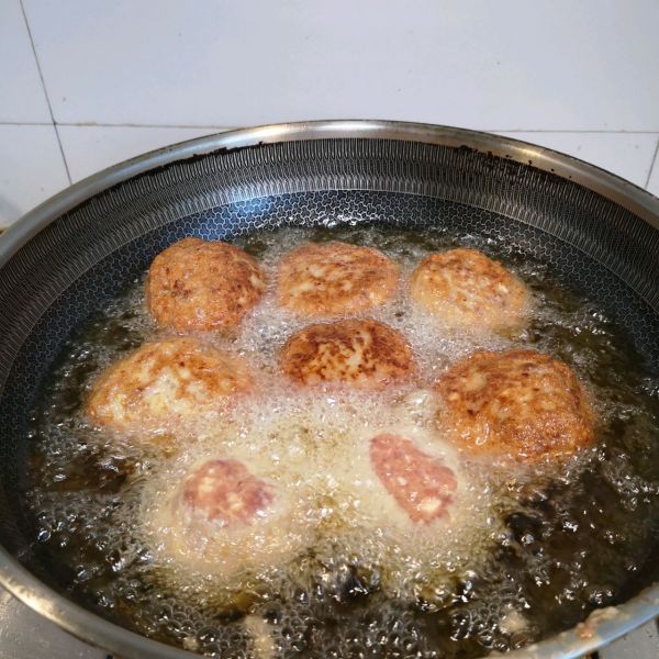 香煎四喜大丸子