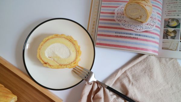 日式泡芙蛋糕卷