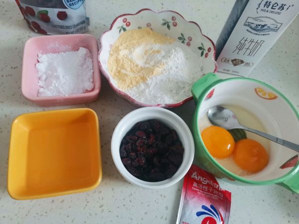 蔓越莓玉米面发糕