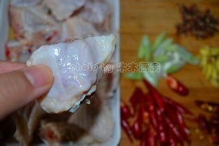 好吃到停不下来，超级下饭 【辣子鸡翅】