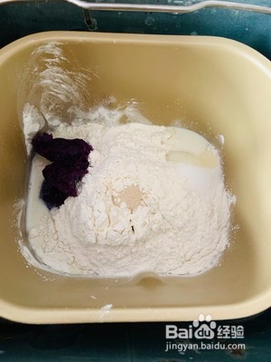 芝麻紫薯软欧包的做法