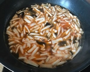 美食汤羹--嫩豆腐菌菇海鲜汤