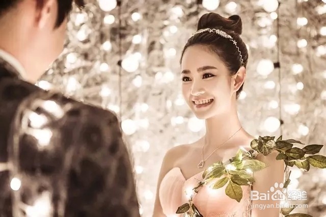 拍婚纱照不会笑怎么办？