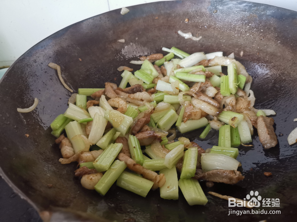 怎么做肉丝炒芹菜段