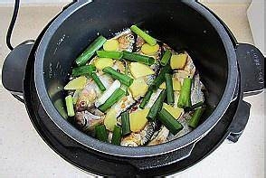 酥鲫鱼制作方法