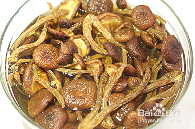 如何能做好一份云田一品茶菇老鸭汤