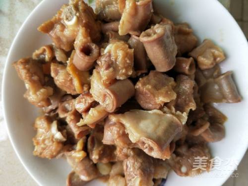 排骨粉肠煲的做法