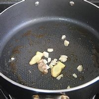 特色土豆烧排骨