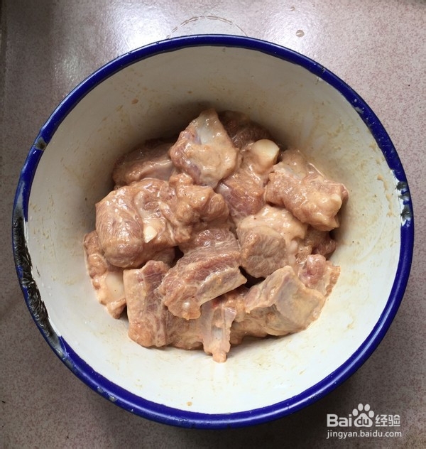 糖醋菠萝排骨的制作方法