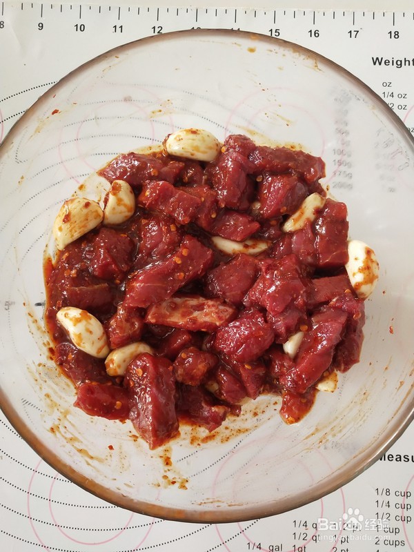 怎样做蒜头烤牛肉