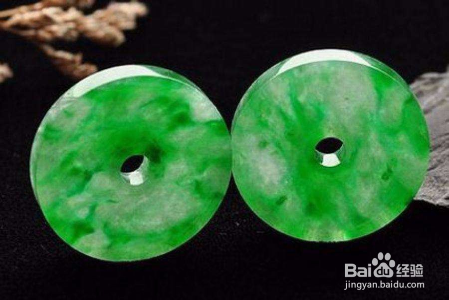 如何能挑选到正宗的翡翠？