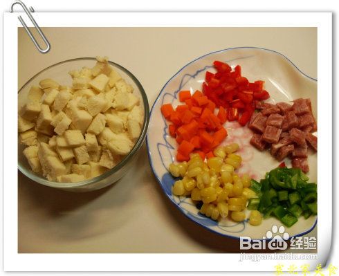 剩馒头华丽转身的升级版培根焗馒头丁