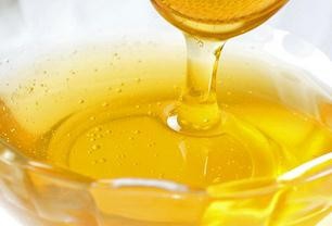 冬季如何避免嘴唇干燥起皮？