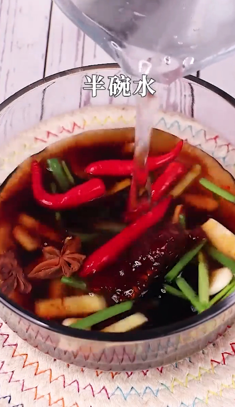 红烧鲫鱼怎么做？