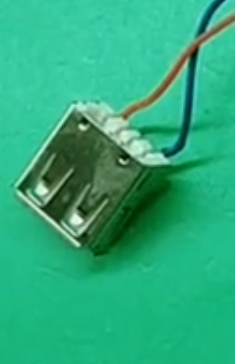 如何制作太阳能充电的灯