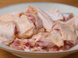 好吃到哭的酸豆角焖小公鸡