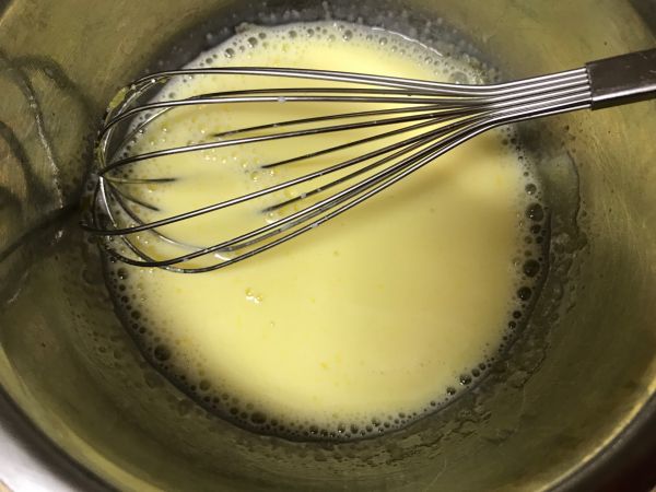 酸奶淋面戚风蛋糕