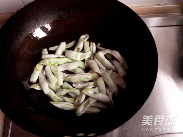 双豆火腿丁的做法