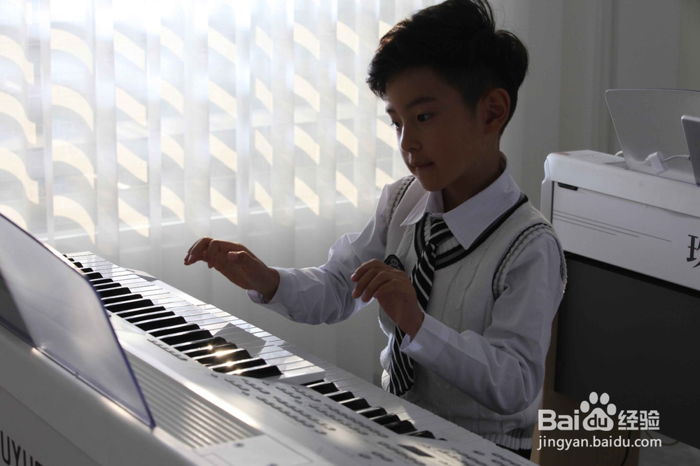 双排键电子琴脚键盘演奏技能