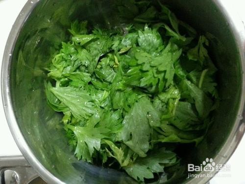 豆腐芹菜叶清汤