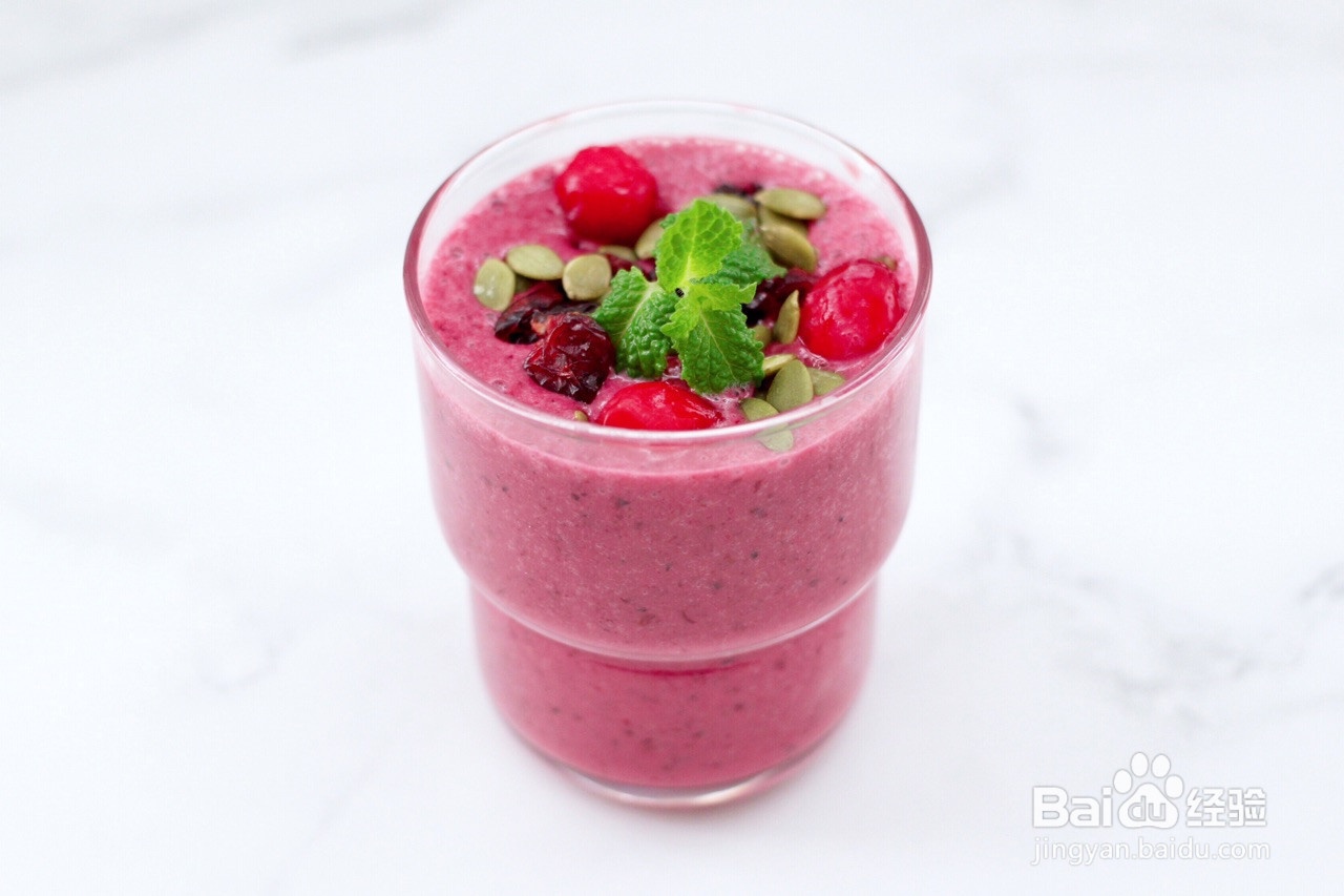 蔓越莓香蕉奶昔的做法