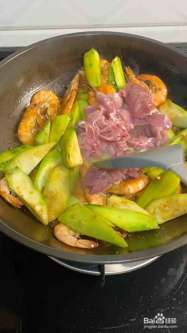 海鲜丝瓜粉丝大虾煲做法
