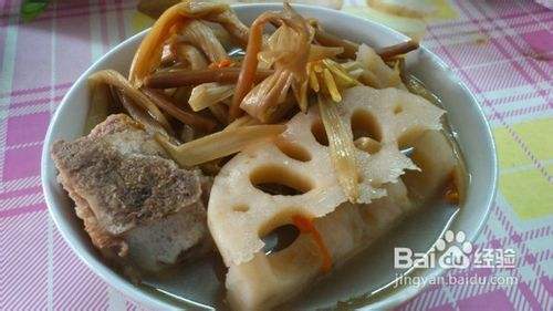 黄花菜莲藕排骨汤的做法 百度经验 黄花菜莲藕排骨汤的做法 百度经验