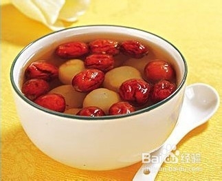 怎么通过饮食淡化黑眼圈