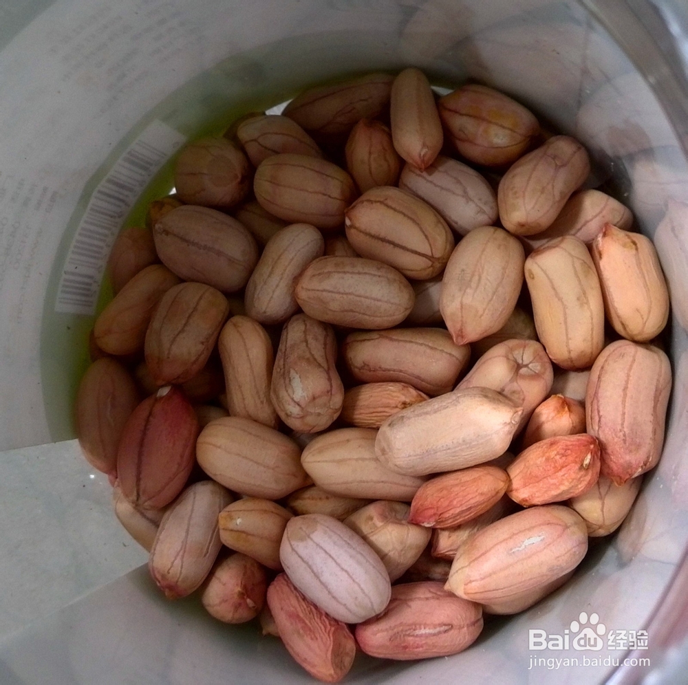 银耳红枣乌鸡汤：[3]经典美食