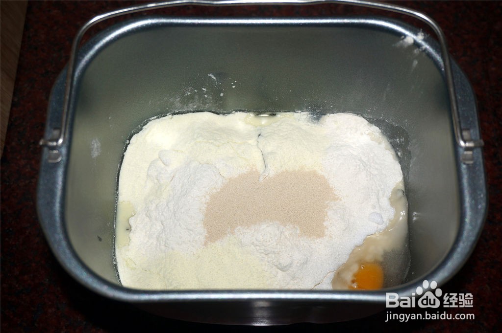 香葱肠仔面包的做法