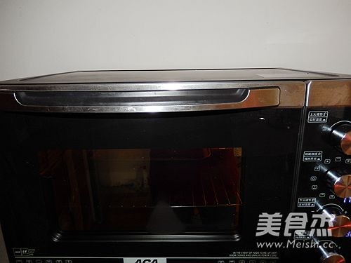 葡萄干磅蛋糕