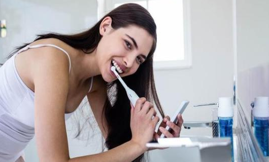 电动牙刷比普通牙刷更好吗