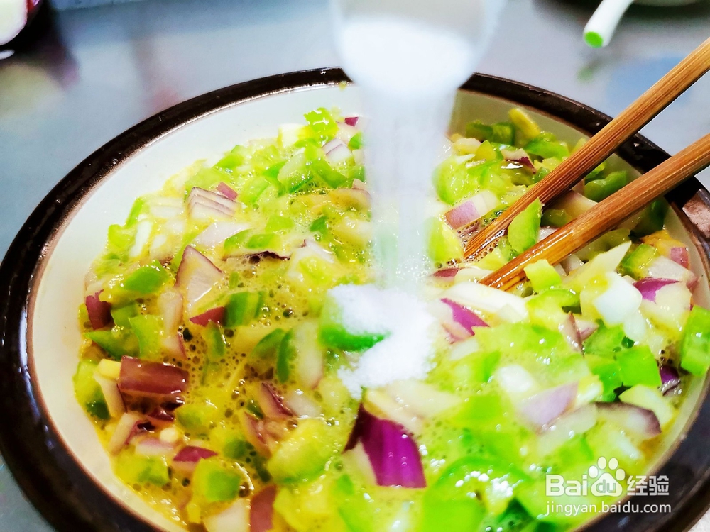 青椒炒鸡蛋的做法