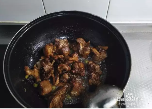 鸭肉10块钱一大锅，好吃到连汤都不剩！