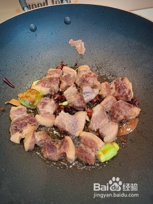 土豆炖牛肉的做法