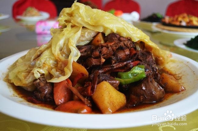 巴里坤羊肉焖饼子做法