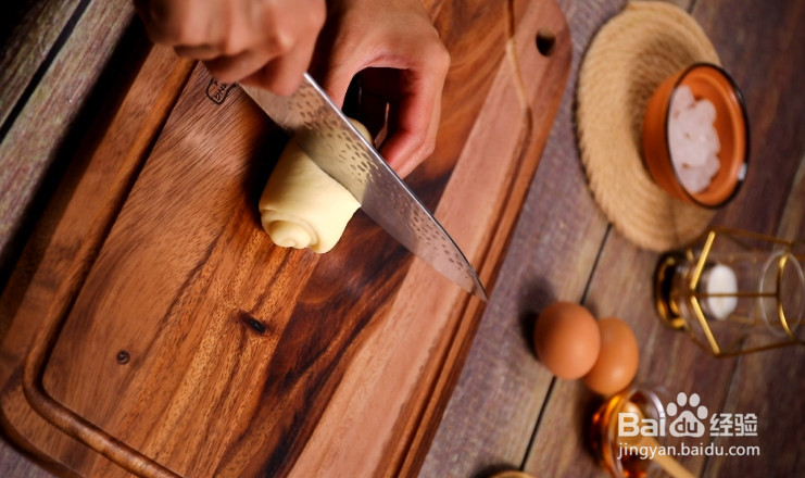 蜂蜜脆底小面包的做法