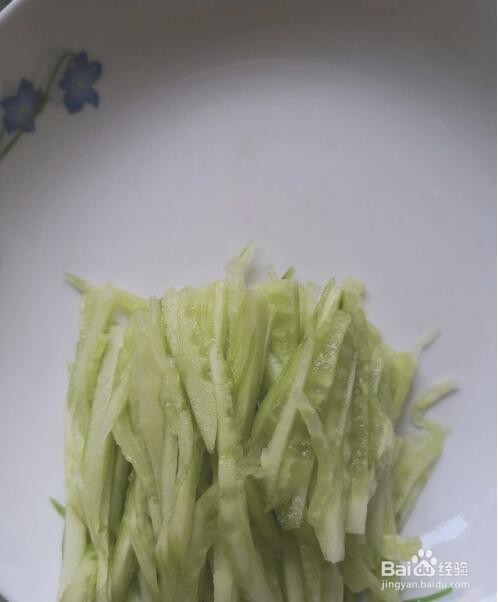 五彩拉皮的做法凉拌菜