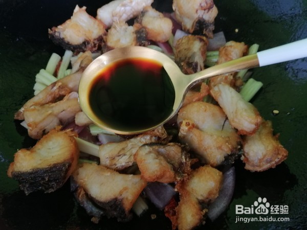 麻辣鱼块的做法