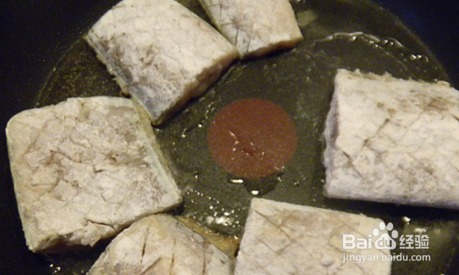 干煎黑椒带鱼的做法