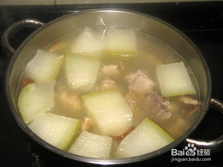 家常排骨炖冬瓜汤的做法