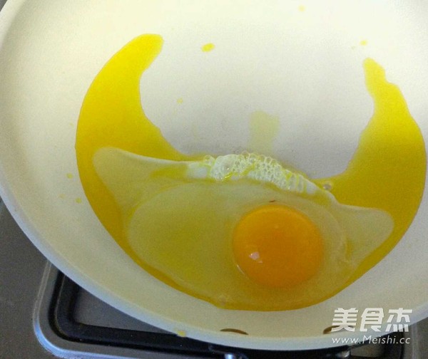 煎鸡蛋的家常做法