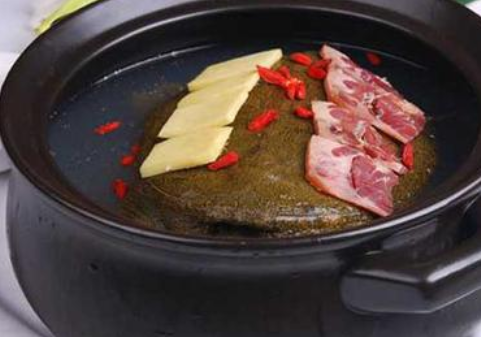 最简单的清炖甲鱼汤怎么做