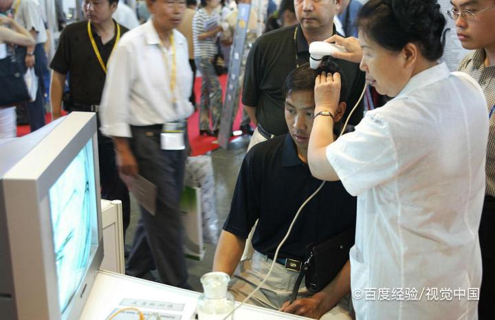 如何改善头发油腻