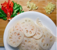 如何制作香辣藕片