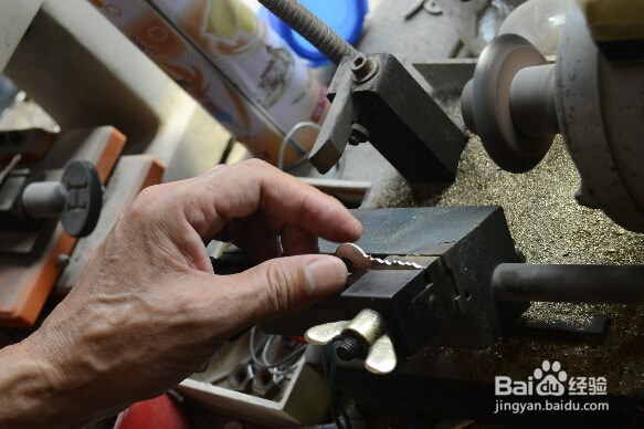 钥匙磨损打不开怎么办