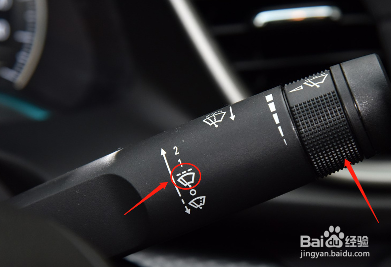 别克英朗车辆雨刮怎么使用